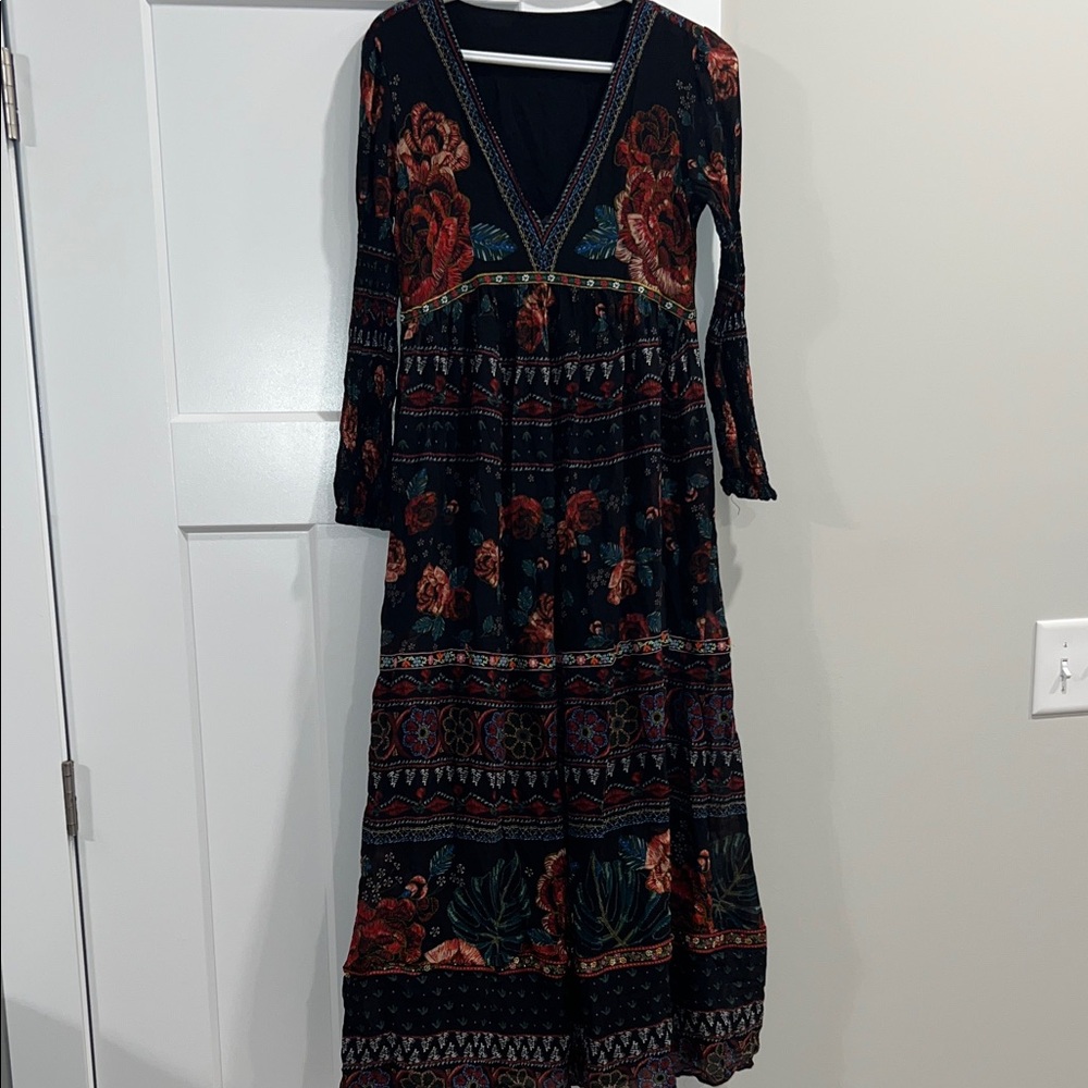 FARM Rio Black and Red Long Sleeve Dress